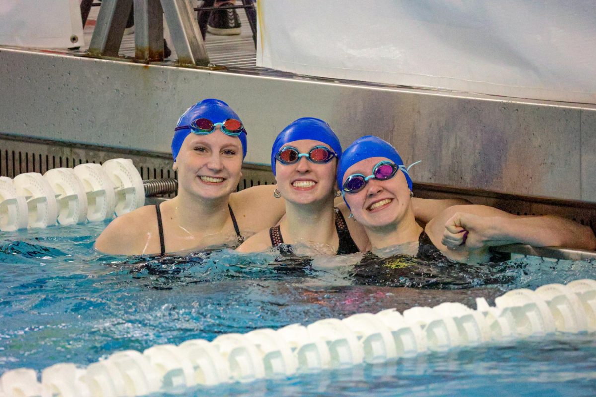 HSE Swimmers Kiley Zoeller, Mia Henderson, Kelsey Graham Practice before the Meet